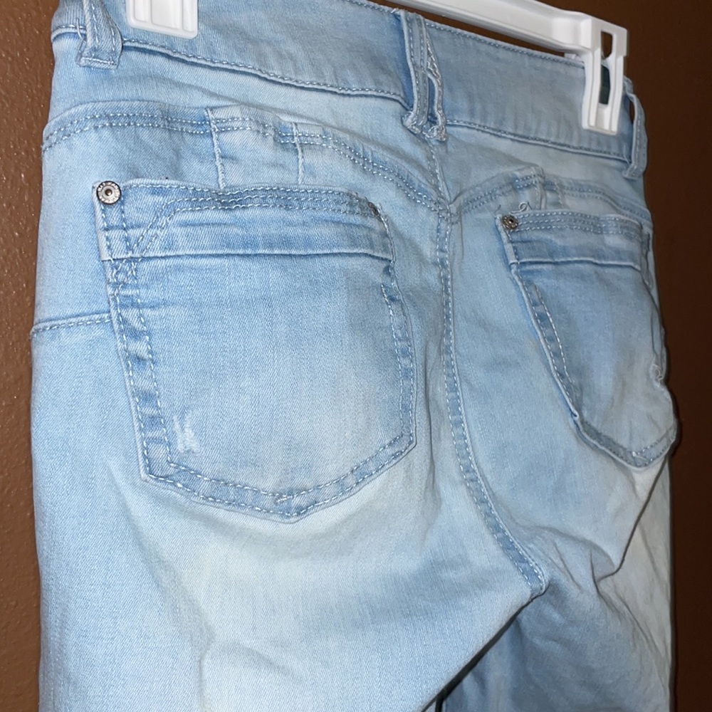 Booty Distressed tight skinny jeans size 5 or Small/Medium - Picture 13 of 13